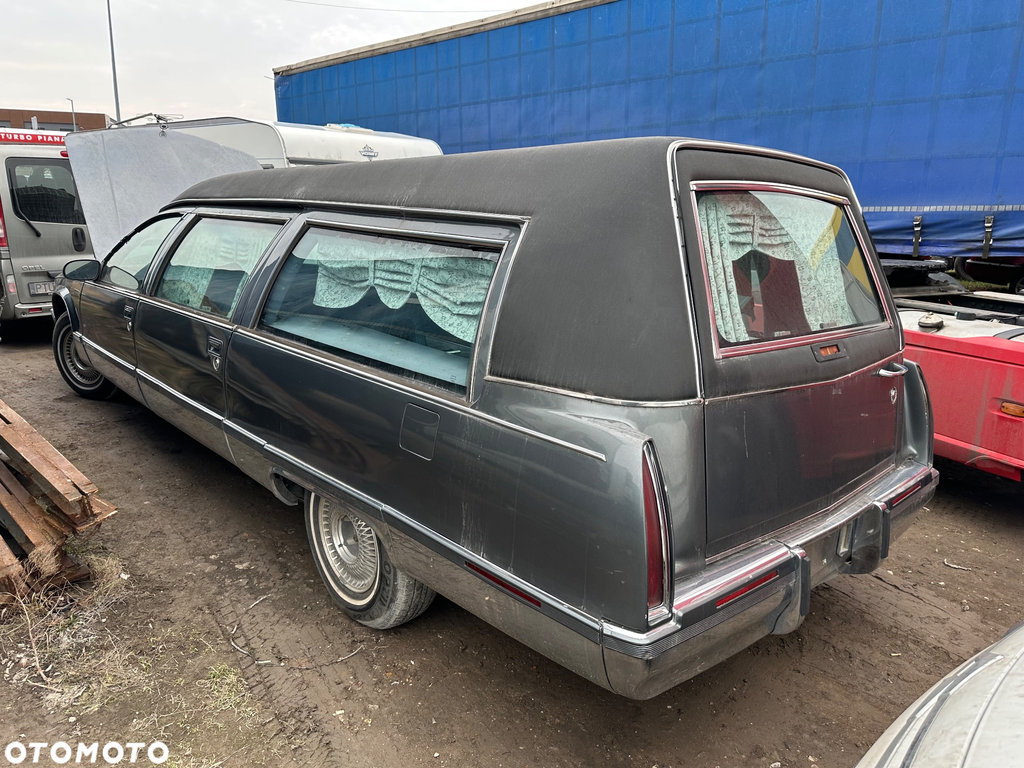 Cadillac Fleetwood 5.7 STD - 4