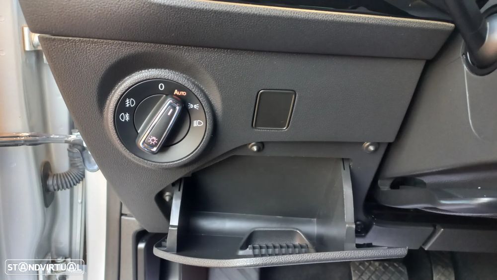 SEAT Leon ST 1.6 TDI Style DSG S/S - 17