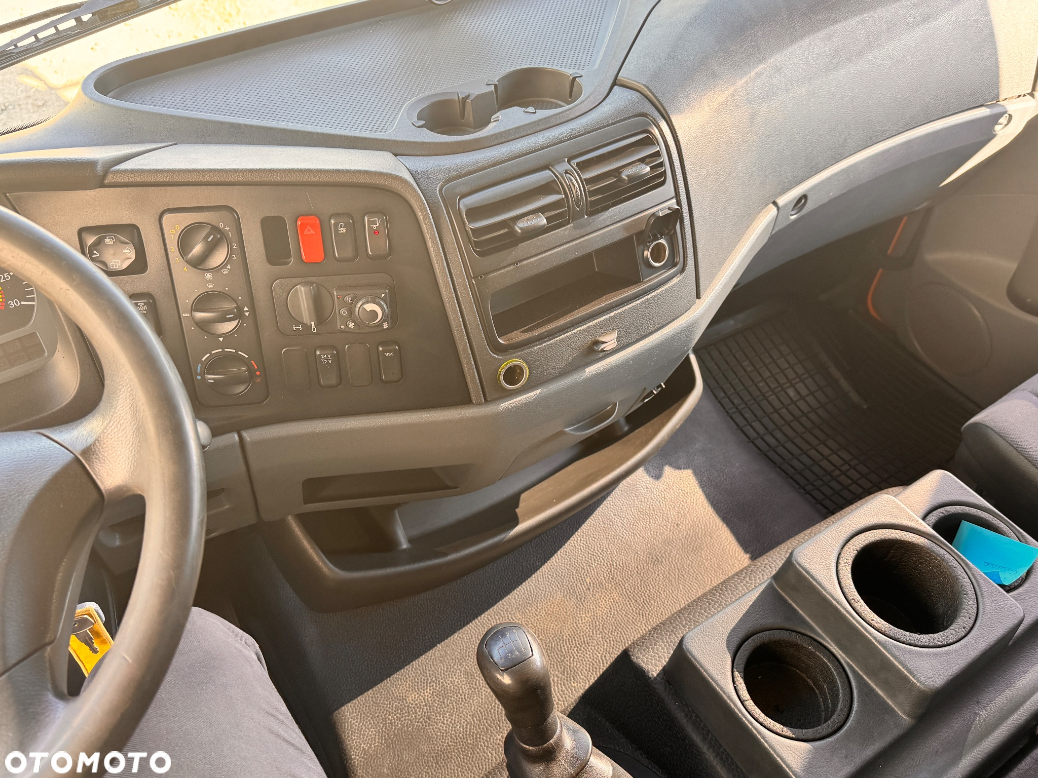 Mercedes-Benz 818L 818 ATEGO - 10