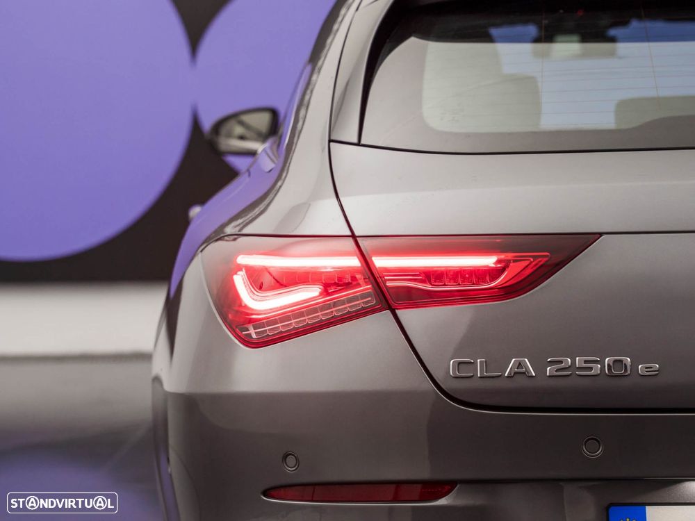Mercedes-Benz CLA 250 e Shooting Brake Style Plus - 10