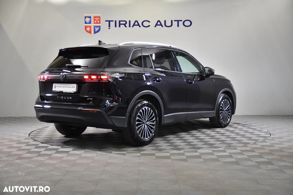 Volkswagen Tiguan - 5