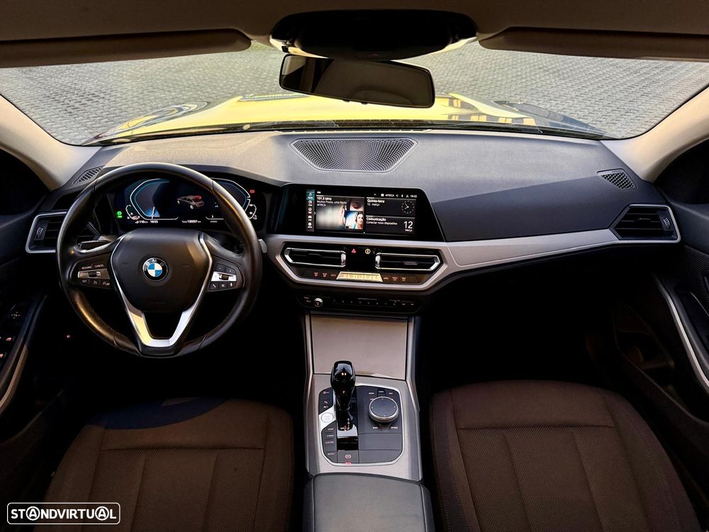 BMW 330 e Auto - 10
