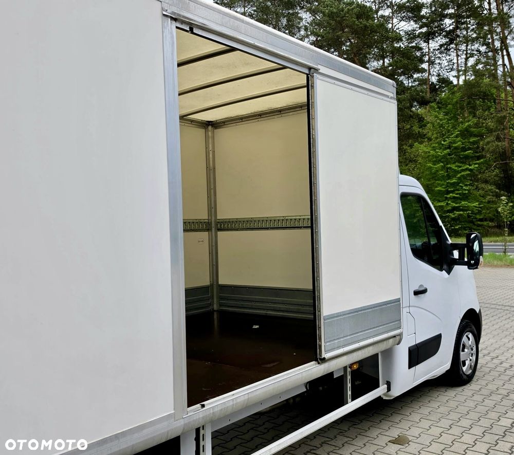 Nissan NV400 - 24