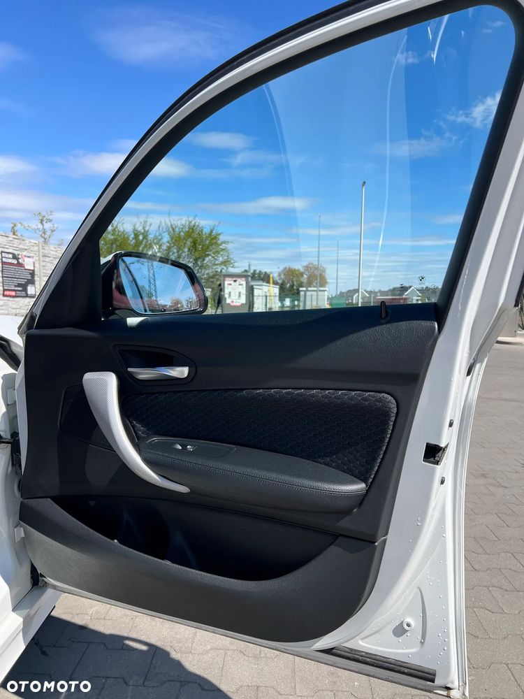 BMW Seria 1 118i M Sport Shadow - 16