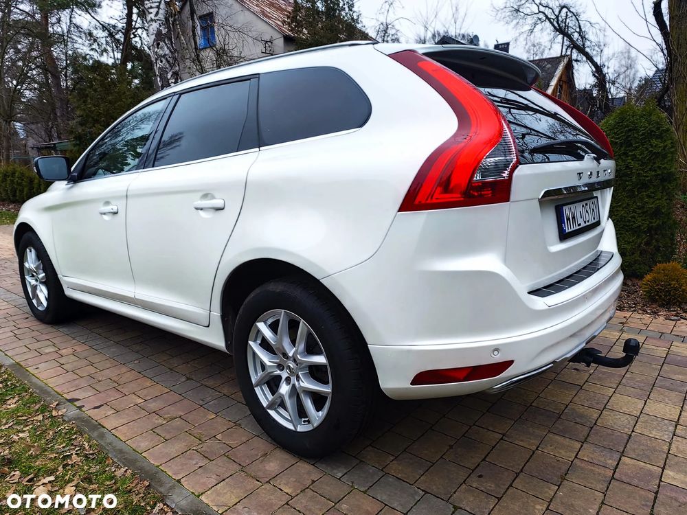 Volvo XC 60 D4 AWD Geartronic Momentum - 10