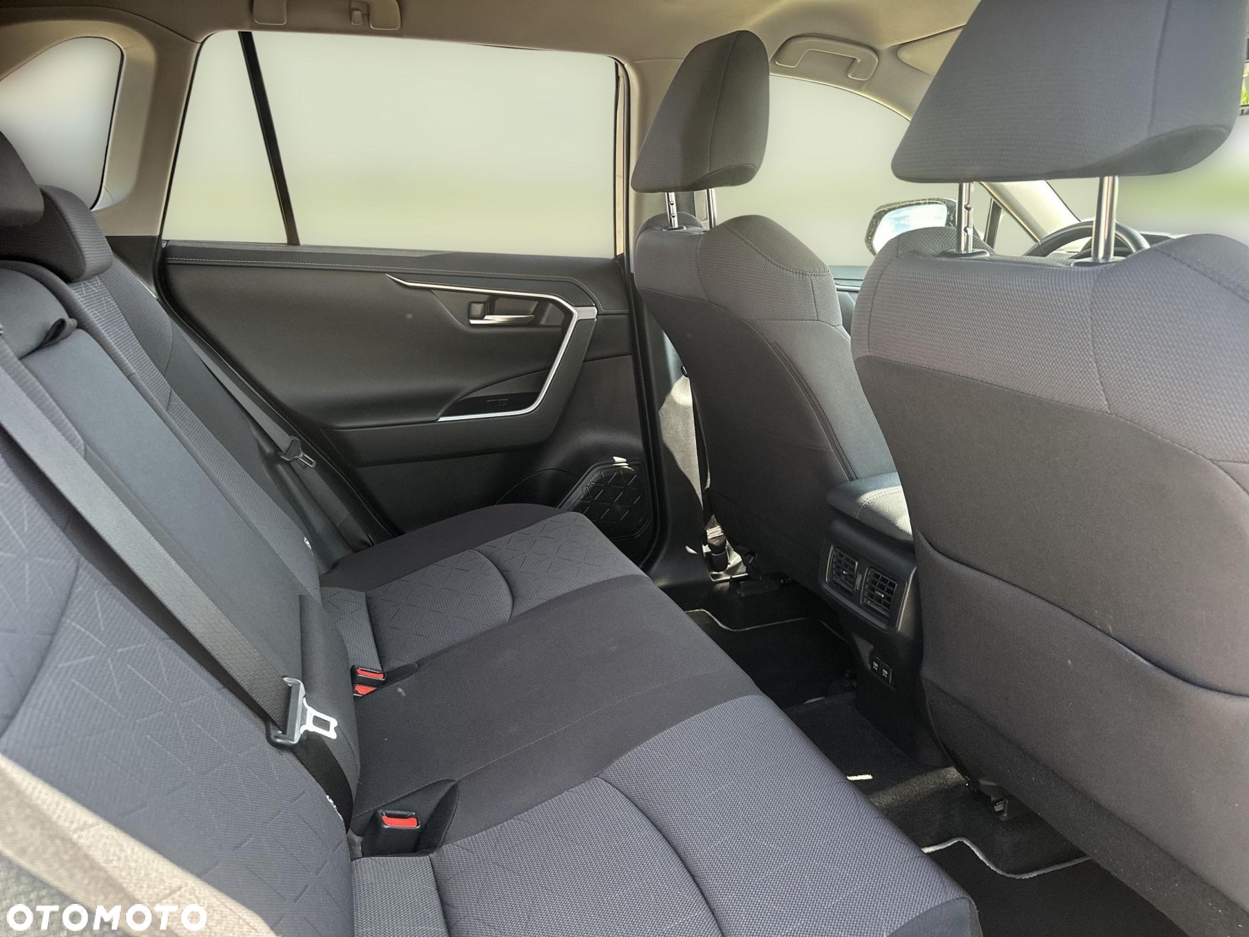 Toyota RAV4 - 13