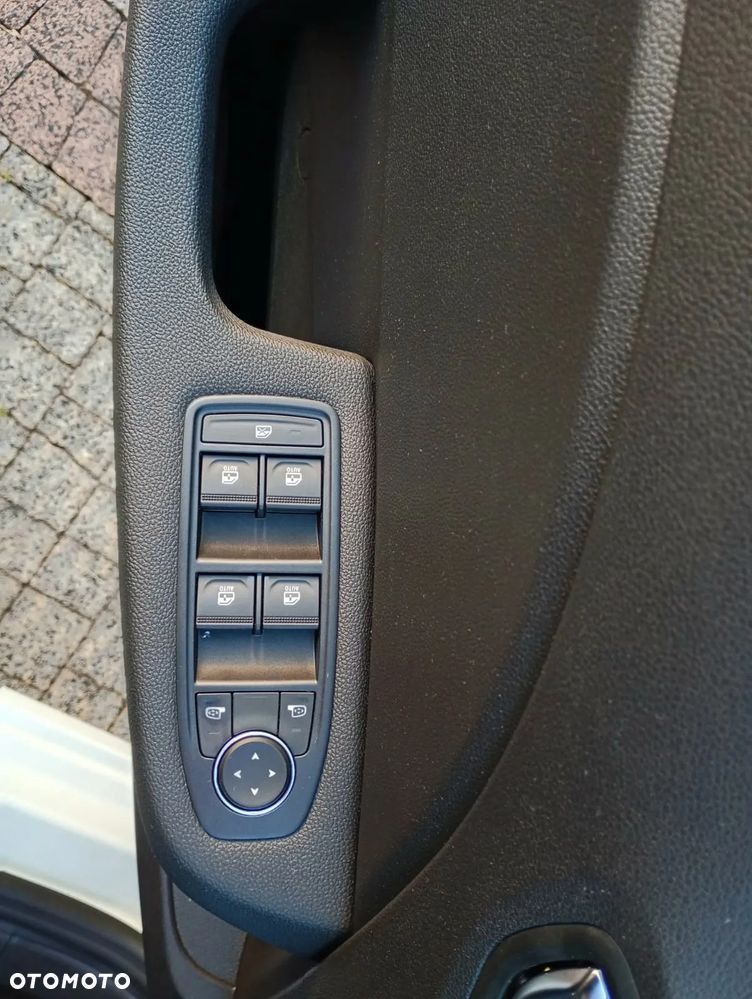 Renault Clio - 22