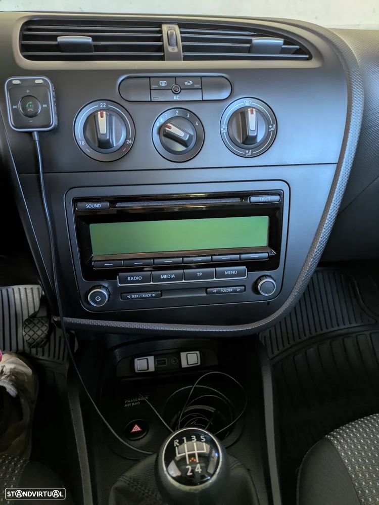 SEAT Leon 1.6 TDI Ecomotive Reference - 11