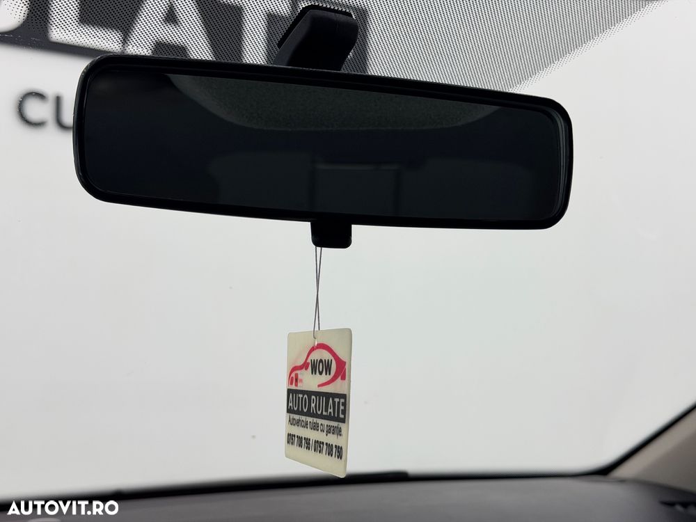 Dacia Duster TCe 100 Essential - 23