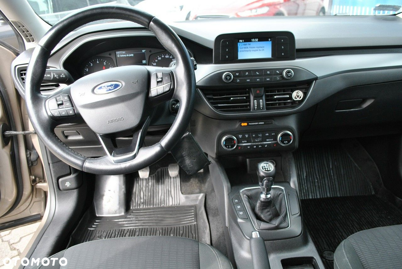 Ford Focus 1.0 EcoBoost Trend - 14