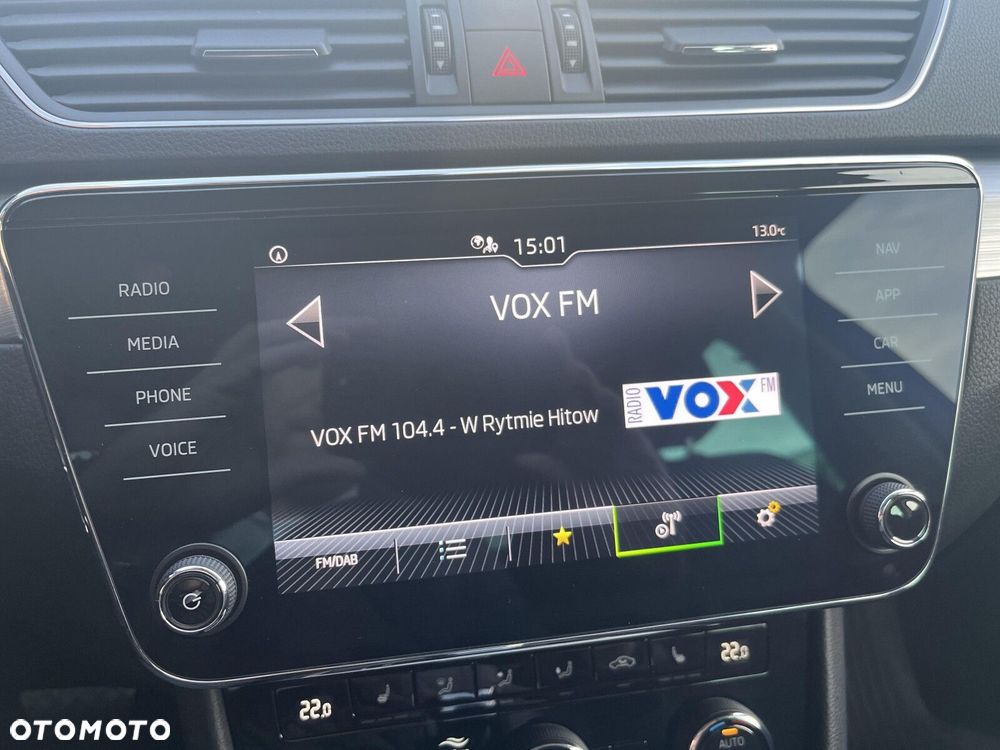 Skoda Superb 2.0 TDI SCR Ambition DSG - 24