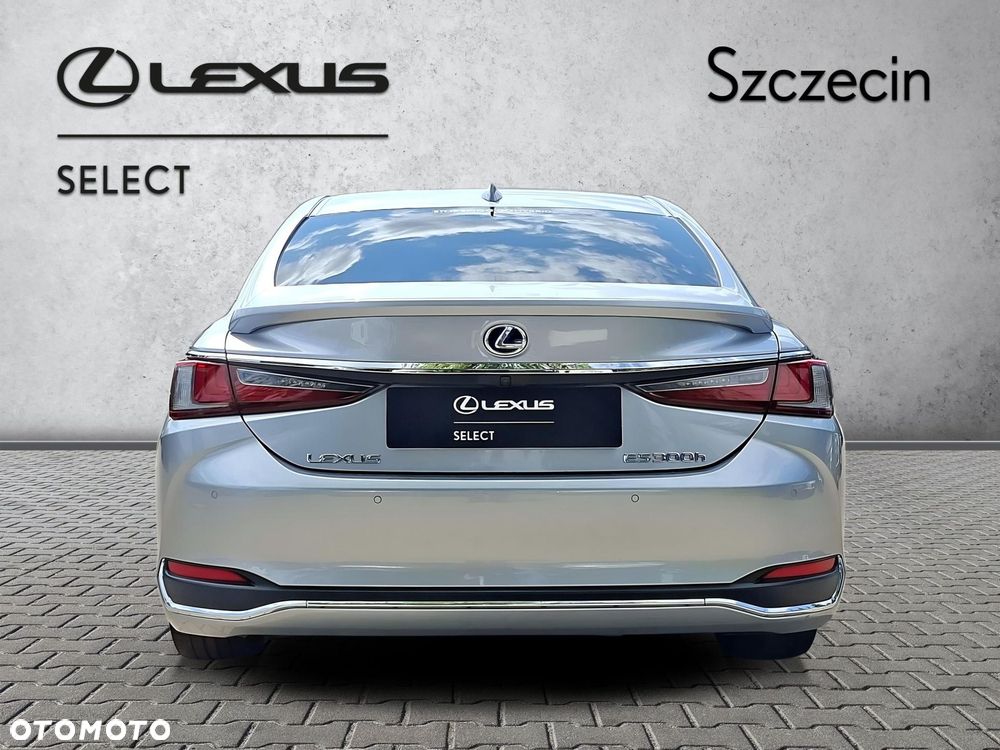 Lexus ES 300h Prestige - 4