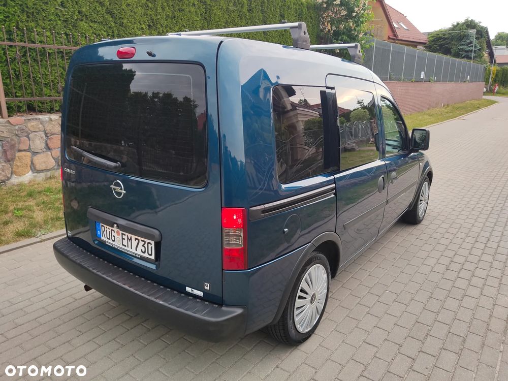 Opel Combo Tour Color Edition - 24