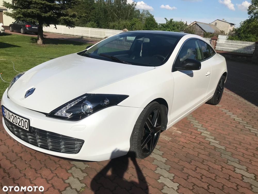 Renault Laguna 2.0 dCi FAP GT - 2