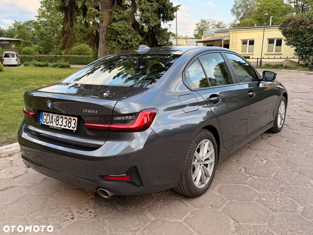 BMW Seria 3 318i - 2