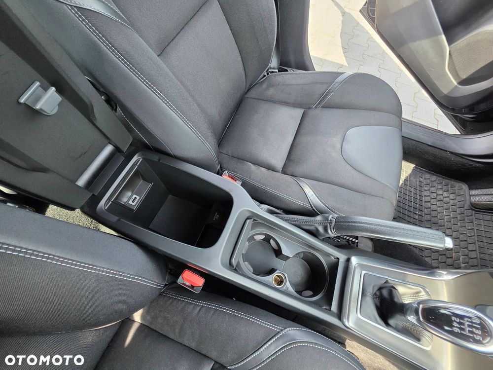 Volvo V40 D2 Momentum - 24