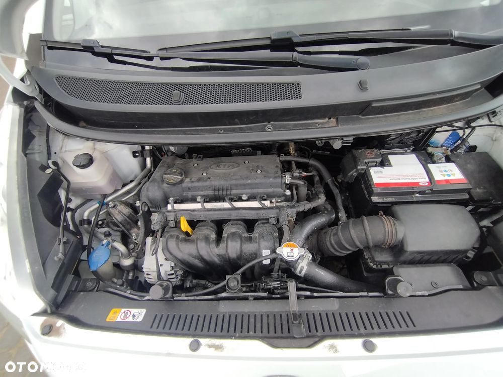 Kia Venga - 20