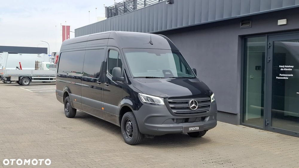 Mercedes-Benz Sprinter - 2