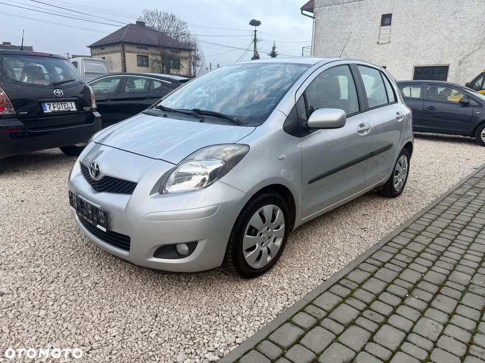Toyota Yaris 1.33 VVT-i Sol - 1