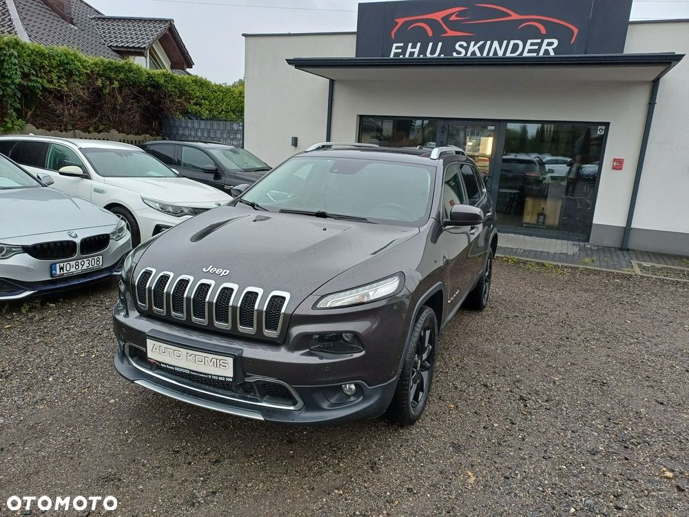 Jeep Cherokee - 3