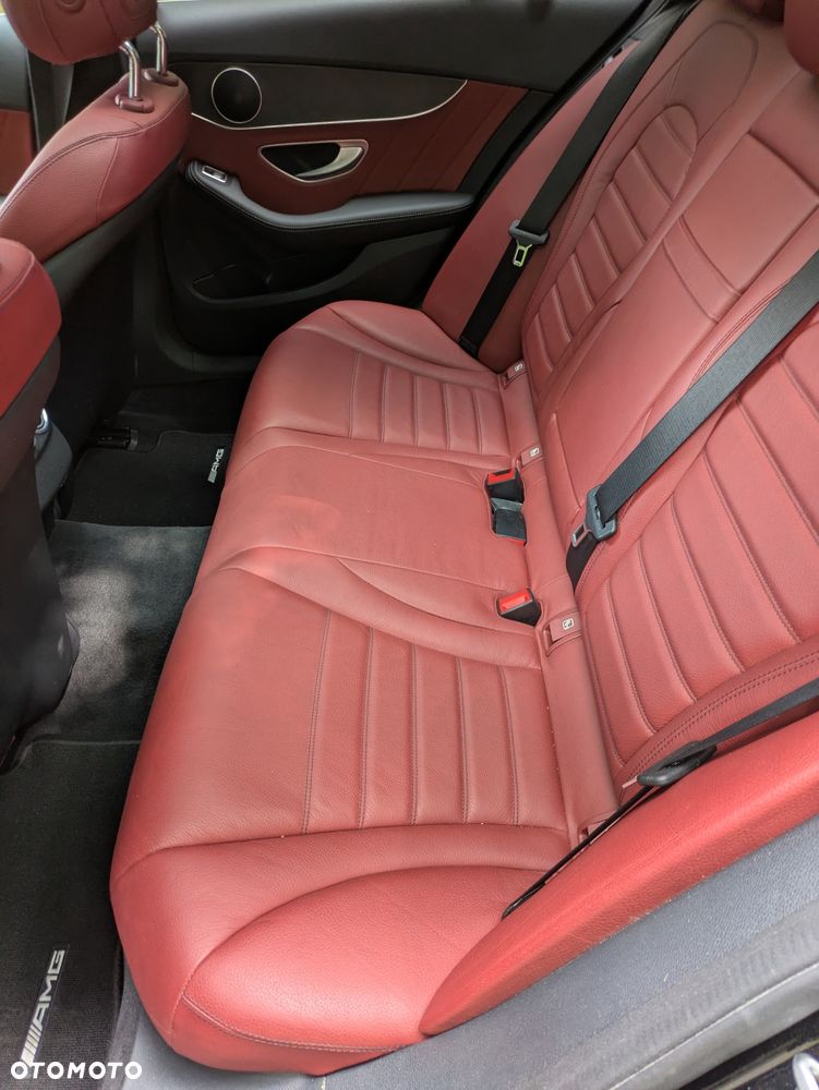 Mercedes-Benz Klasa C 250 d 4Matic 9G-TRONIC AMG Line - 22