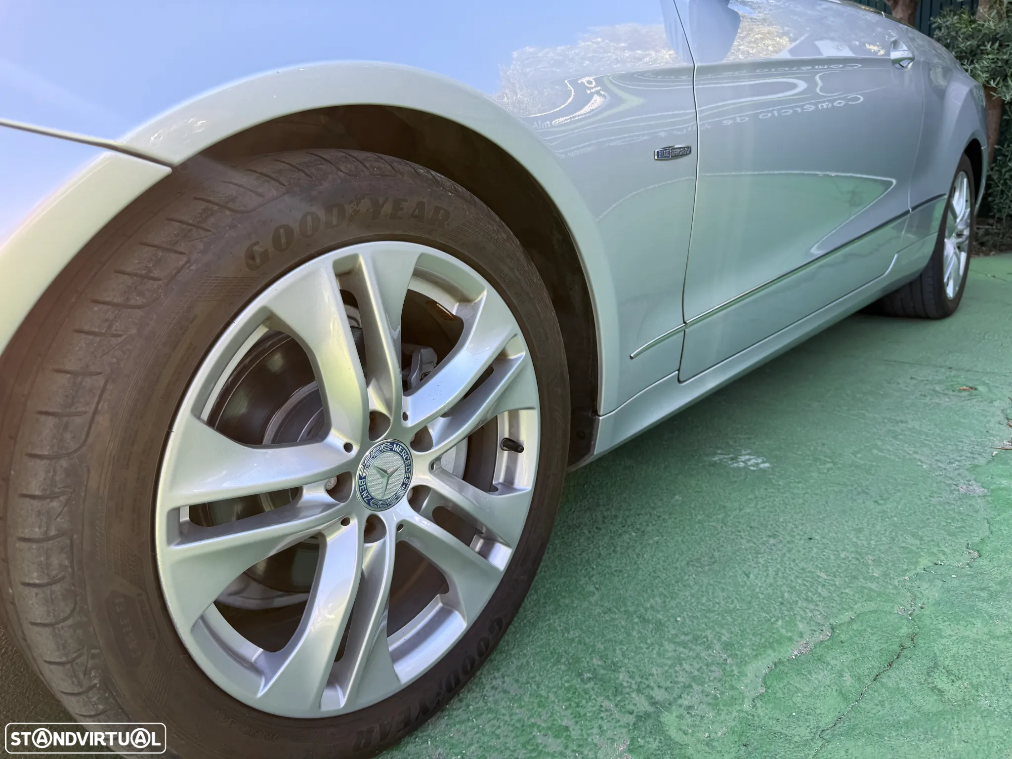 Mercedes-Benz E 220 CDi Avantgarde BlueEfficiency - 5