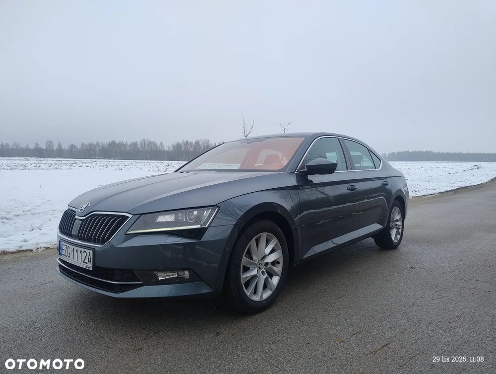 Skoda Superb 2.0 TDI Ambition - 1