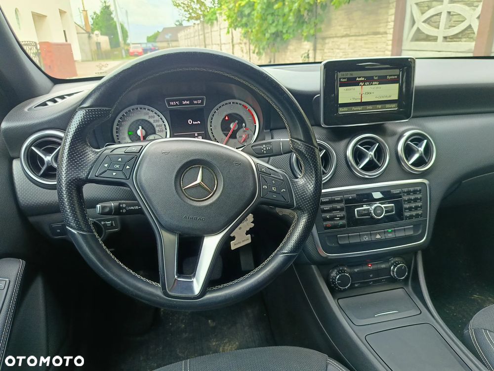 Mercedes-Benz Klasa A 180 CDI (BlueEFFICIENCY) 7G-DCT - 15