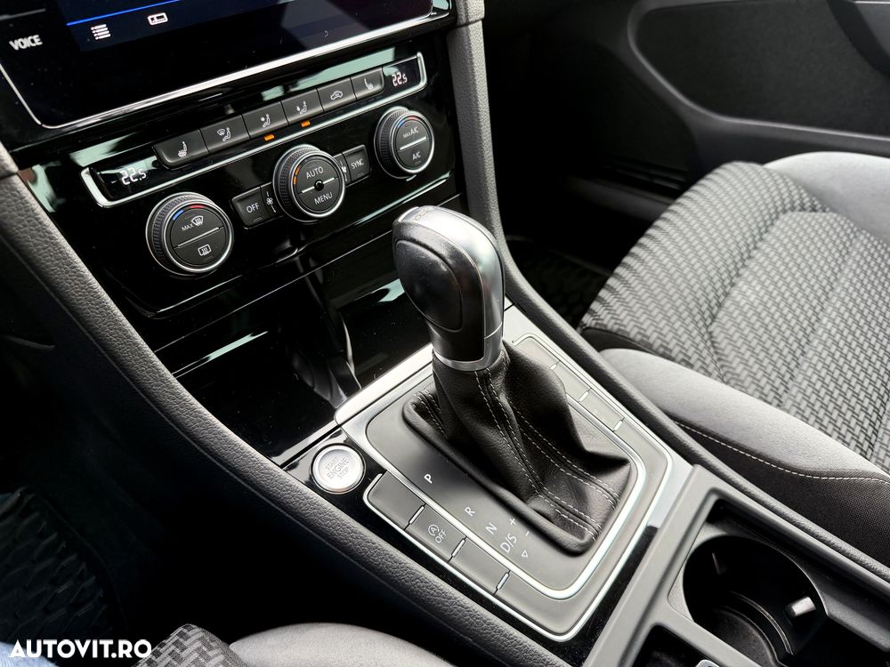 Volkswagen Golf 1.5 TSI DSG Highline - 14