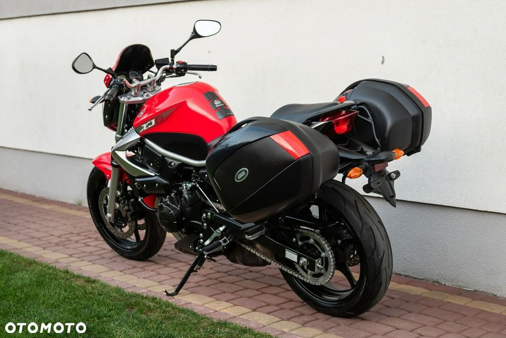 Yamaha XJ - 4