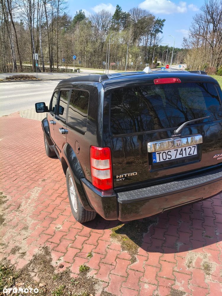 Dodge Nitro 2.8 CRD SXT - 8