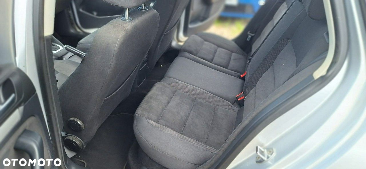 Volkswagen Golf - 9