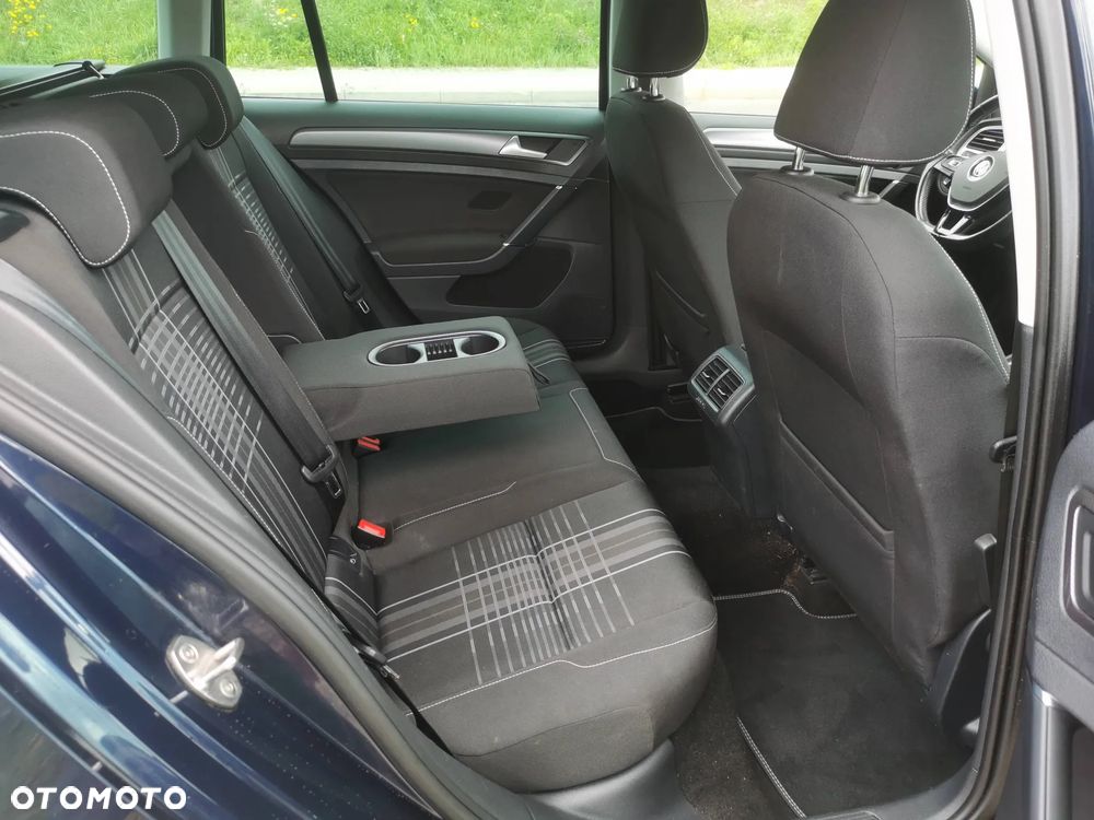 Volkswagen Golf 2.0 TDI 4Motion BlueMotion Technology Lounge - 12
