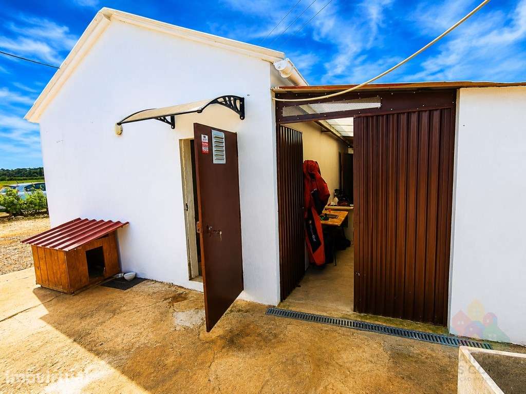 Quinta com 8280 m2 com acesso privado a rio em Tomar - Grande imagem: 3/17