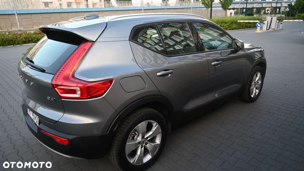 Volvo XC 40 D4 AWD Momentum (Intro Edition) - 7