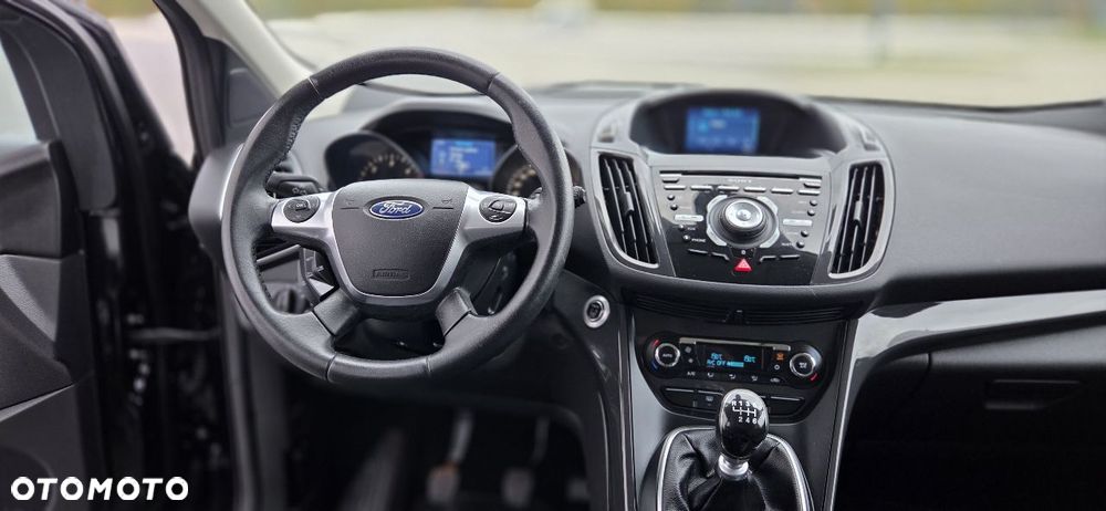 Ford Kuga 2.0 TDCi 4x4 Titanium - 24