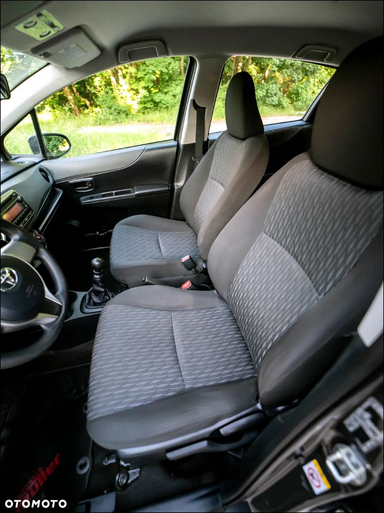 Toyota Yaris - 31