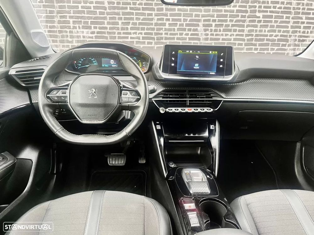 Peugeot e-208 50 kWh SE Style — fotografia 8