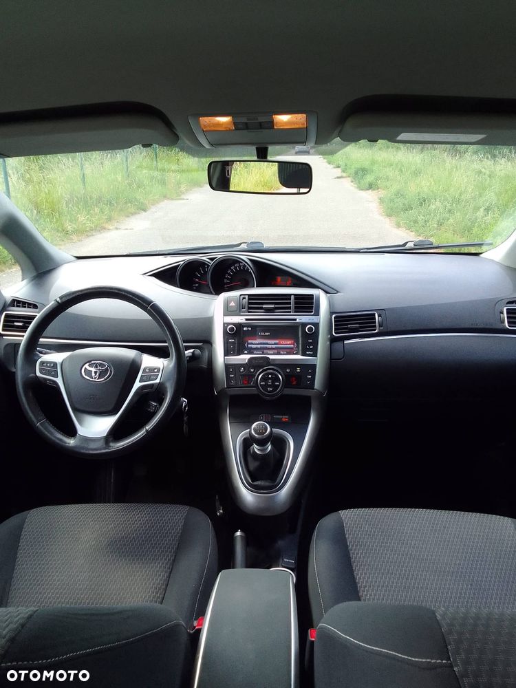 Toyota Verso 1.6 D-4D Premium 7os EU6 - 10