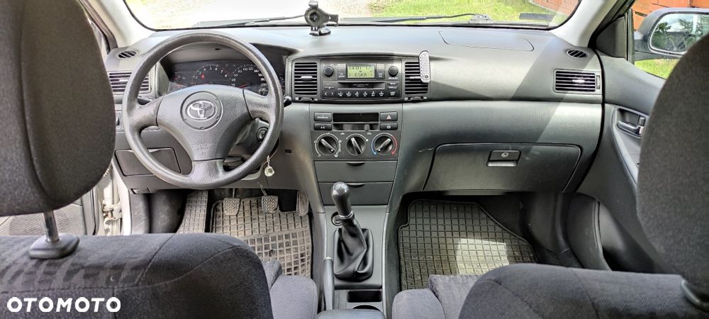 Toyota Corolla - 6