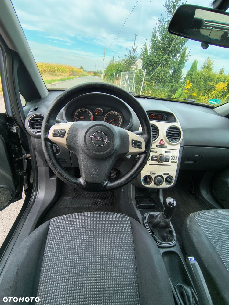 Opel Corsa 1.2 16V Cosmo - 4