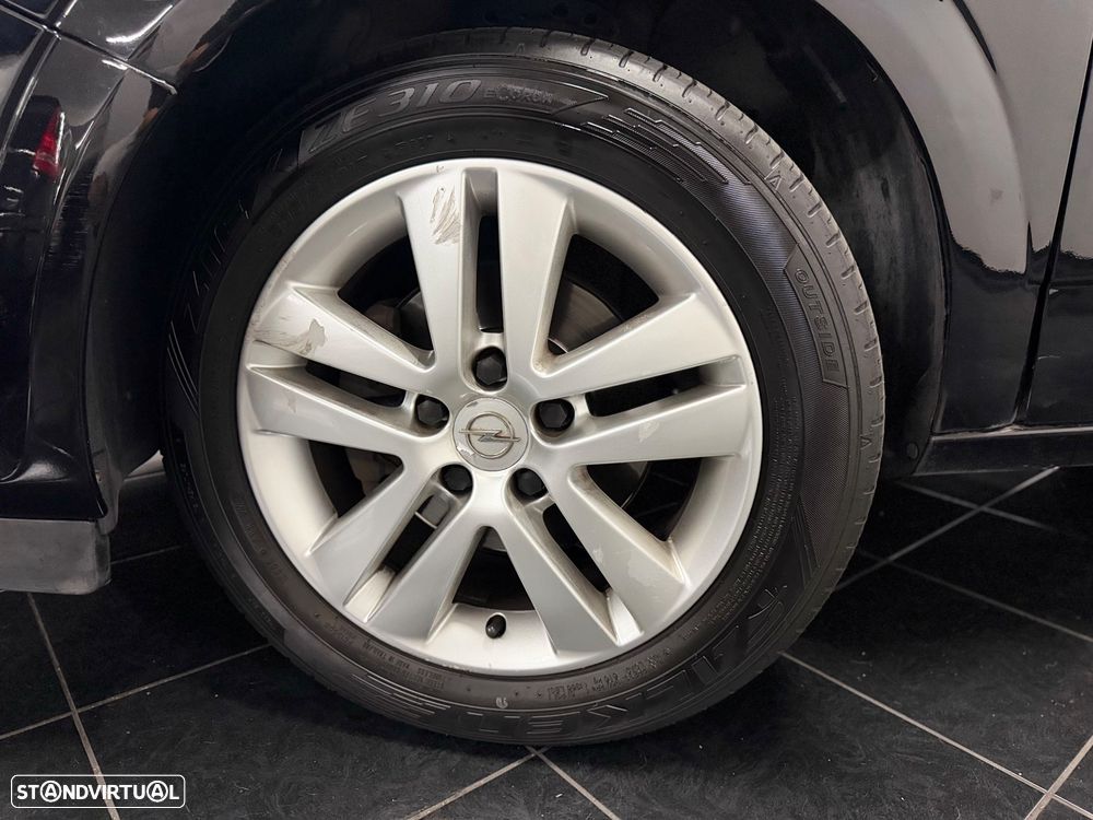 Opel Astra GTC 1.3 CDTI VAN - 15