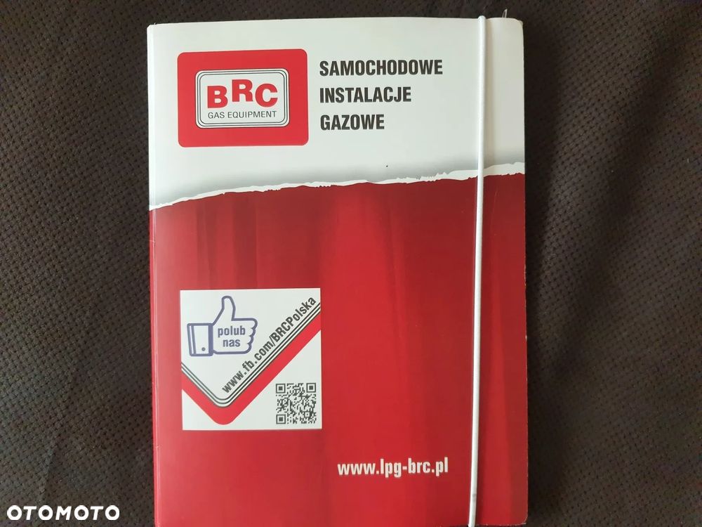 Opel Corsa 1.4 16V Cosmo - 24