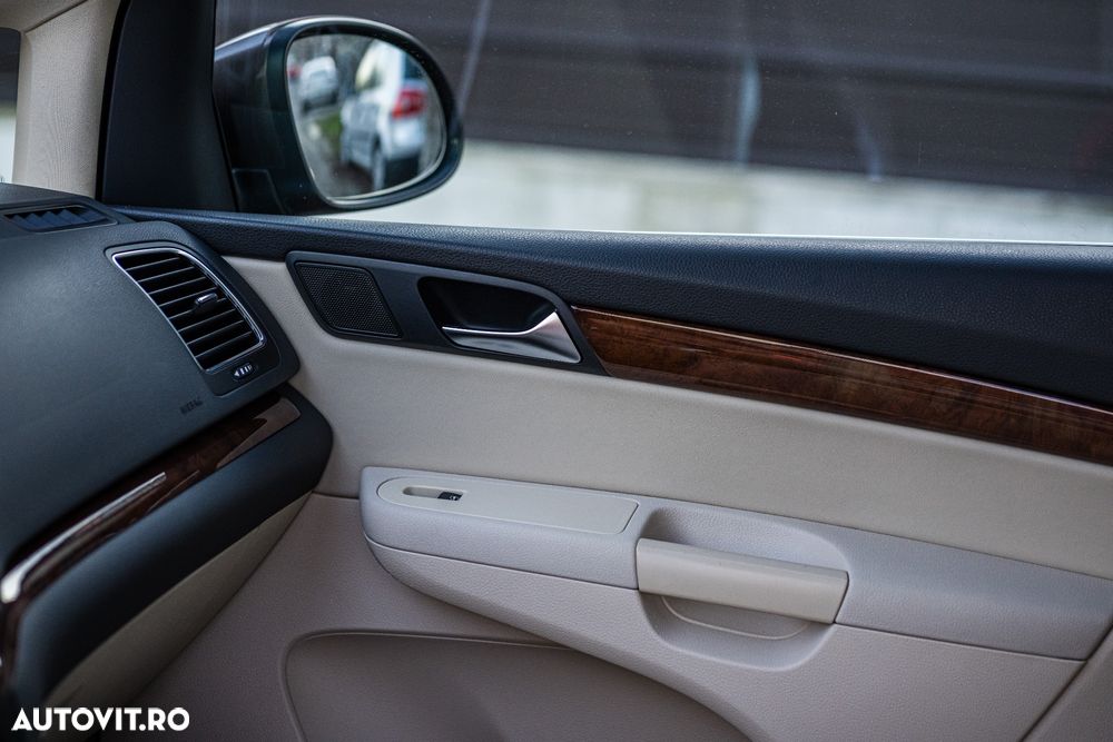 Volkswagen Sharan 2.0 TDI DSG Blue Motion Highline - 29