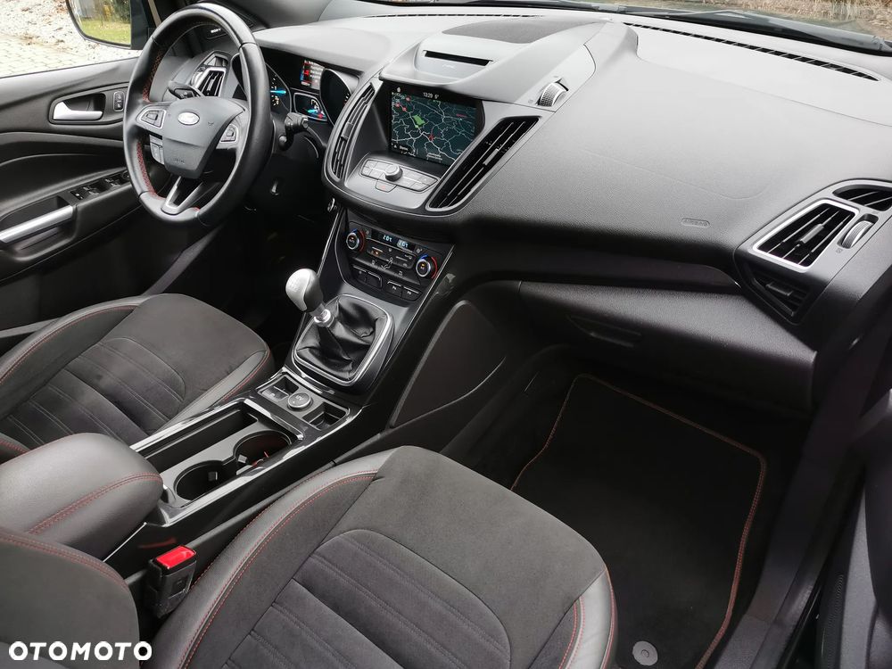 Ford Kuga 2.0 TDCi AWD ST-Line - 16