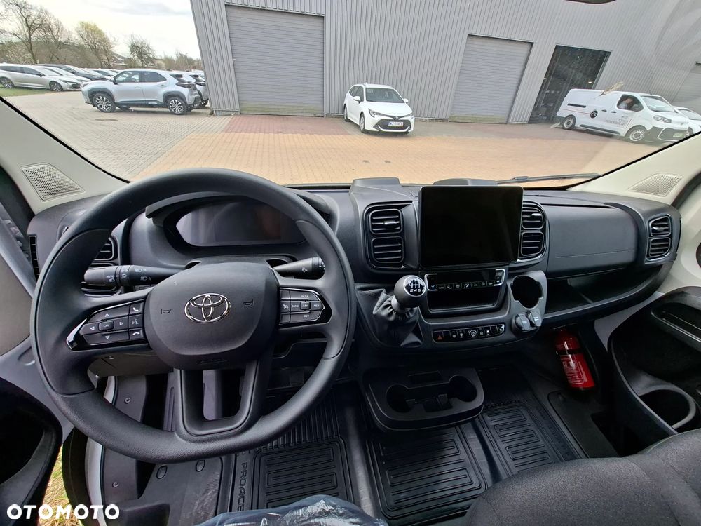 Toyota Proace Max - 15