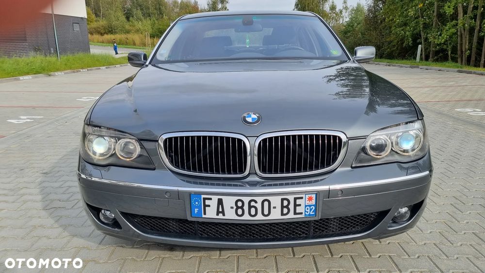 BMW Seria 7 740i - 3