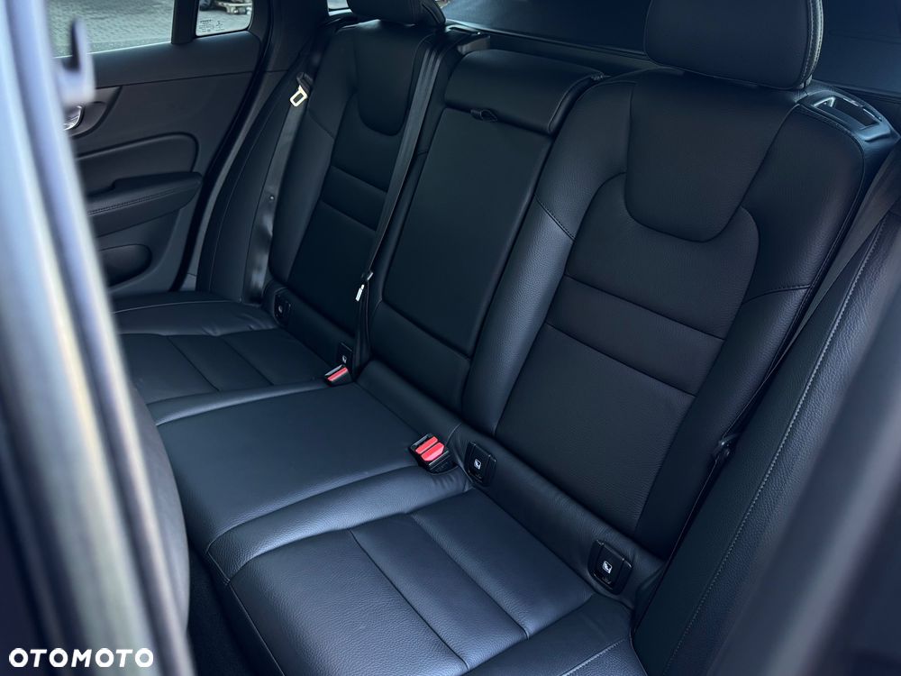 Volvo V60 B4 B Inscription - 11