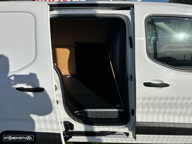 Toyota PROACE CITY 3 LUG. - 8