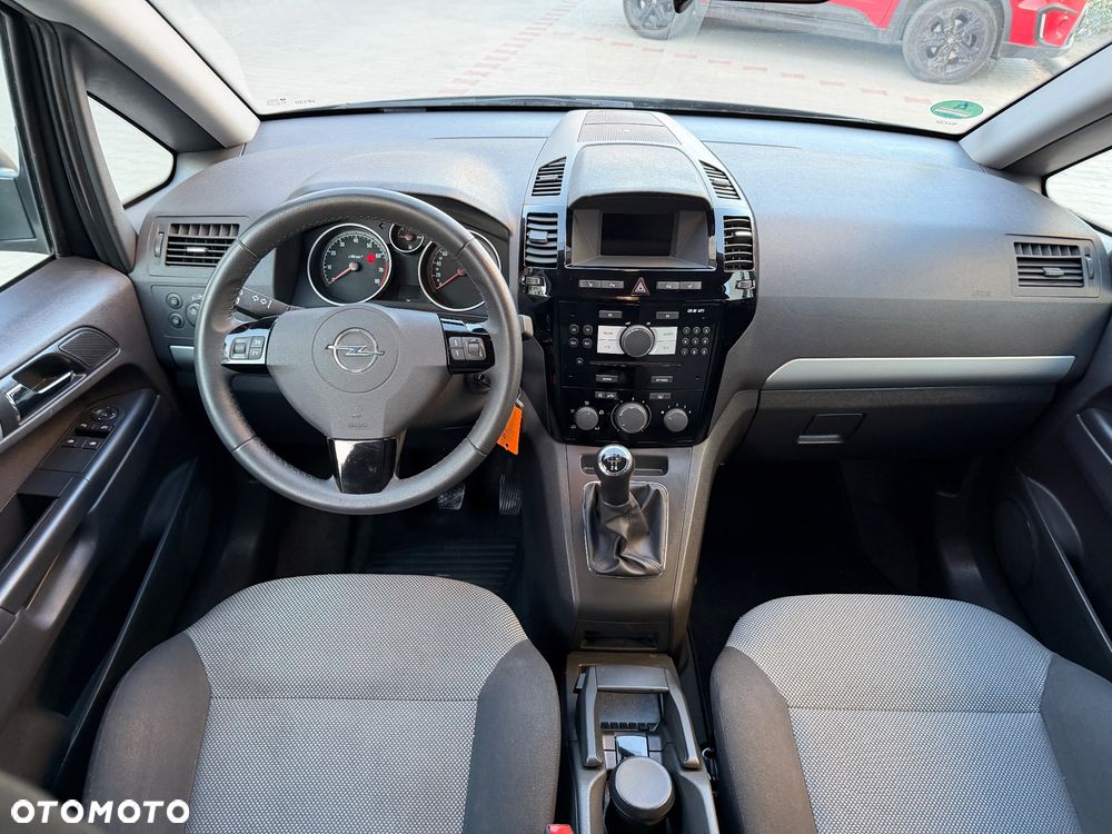 Opel Zafira - 13